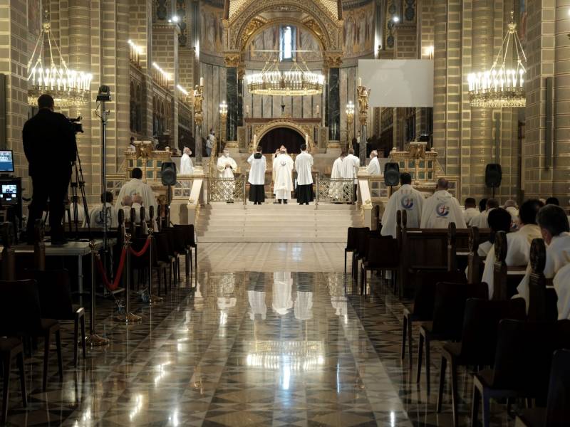 Krizmaszentelés (19).JPG